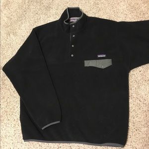 Black Patagonia Synchilla fleece pullover